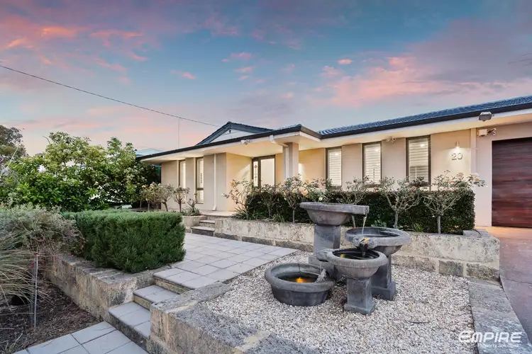 20 Bradbury Way, Samson WA 6163