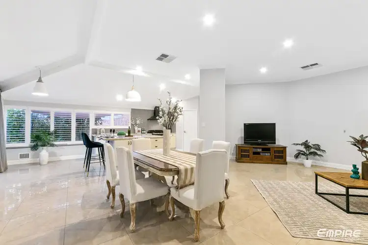 70 Riley Road, Kardinya WA 6163