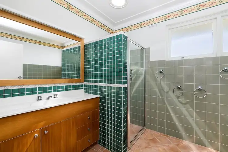 Fourth view of Homely house listing, 1 Errigal Place, Killarney Heights NSW 2087