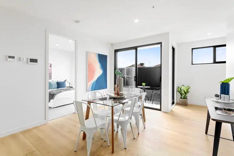 Fourth view of Homely townhouse listing, 2/74 Woodland Street, Strathmore VIC 3041