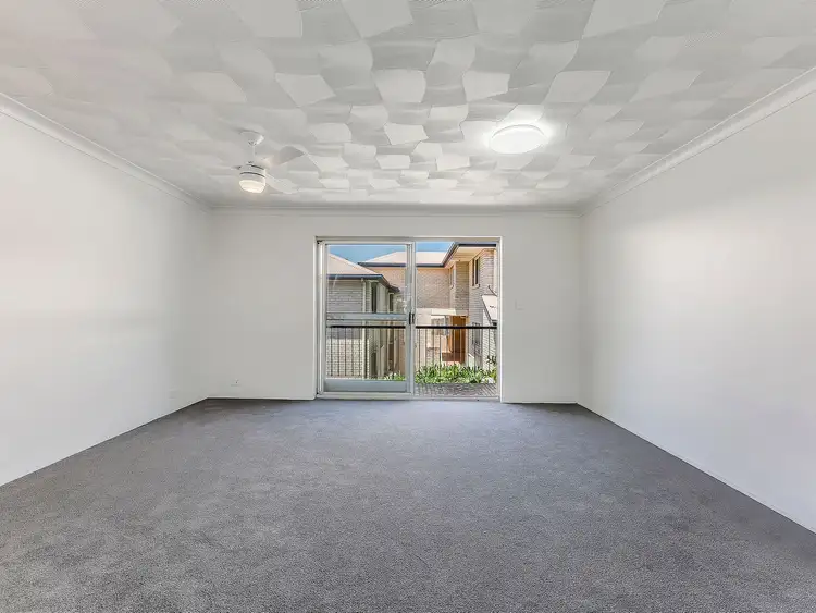 2/77 Erneton Street, Newmarket QLD 4051