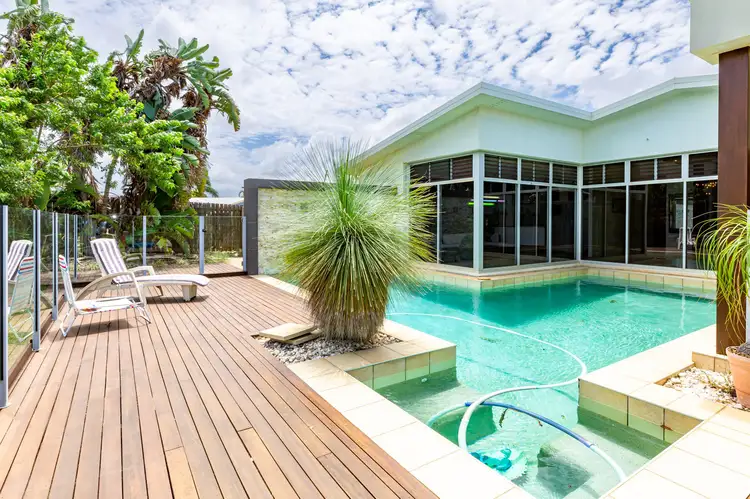 9 Paddington Court, Kalkie QLD 4670