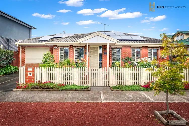 1/16 Birch Avenue, Tullamarine VIC 3043