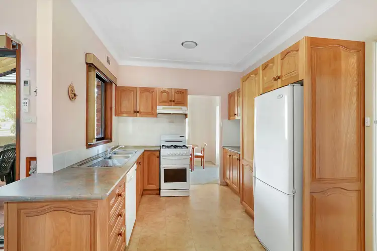 Fifth view of Homely house listing, 10 Foothills Road, Mount Ousley NSW 2519