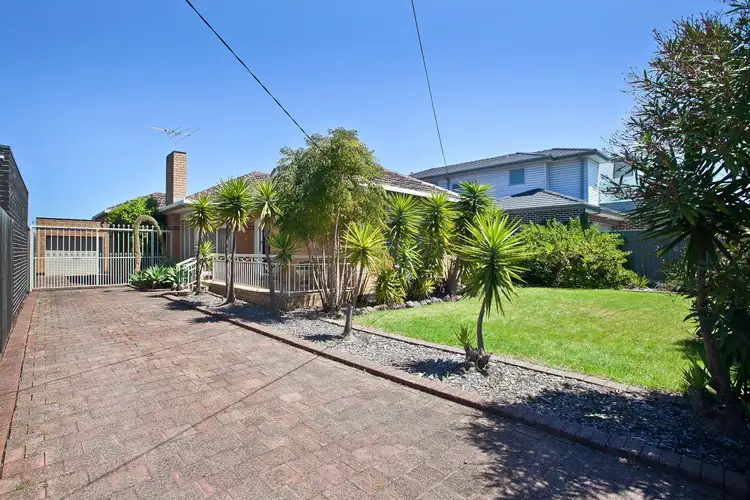 5 Dinah Parade, Keilor East VIC 3033