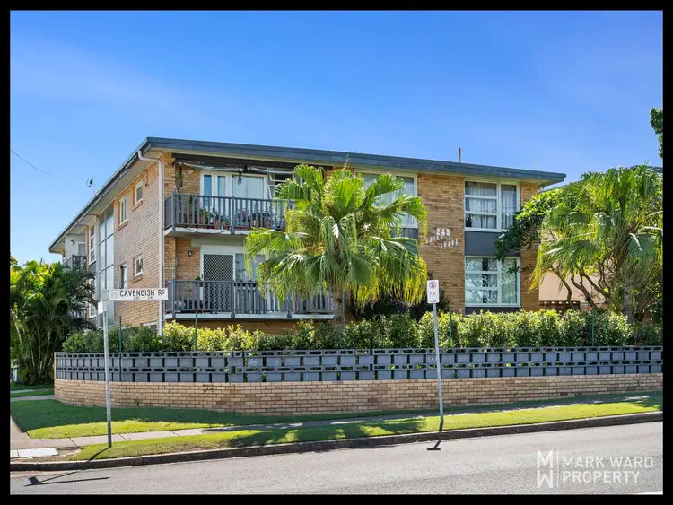 2/245 Cavendish Road, Coorparoo QLD 4151