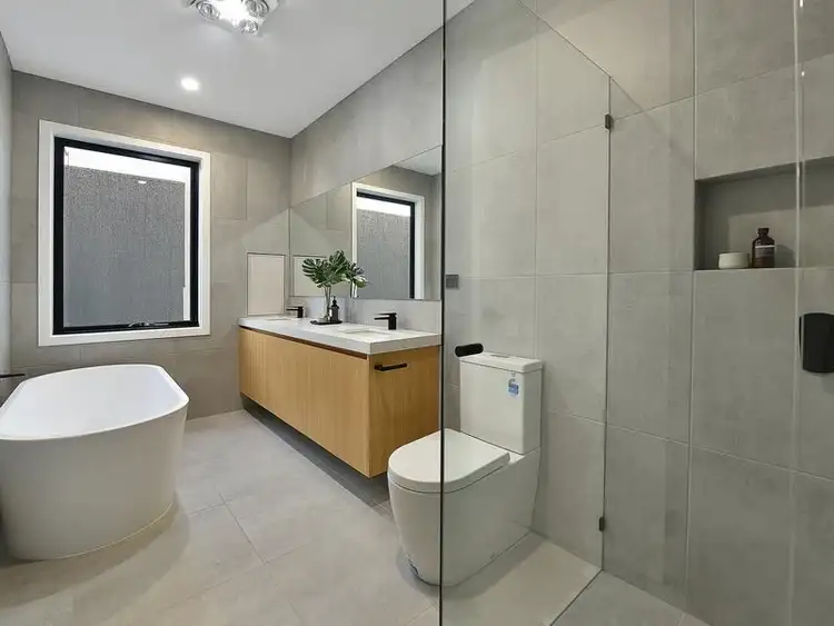 Sixth view of Homely townhouse listing, 15 Craig Street, Keilor East VIC 3033