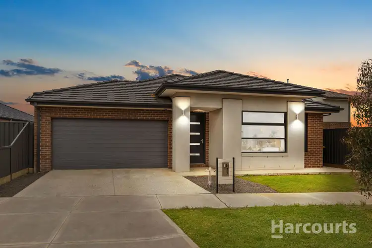 27 Ambien Crescent, Strathtulloh VIC 3338