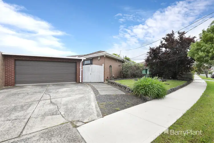 14 Dunfield Drive, Gladstone Park VIC 3043