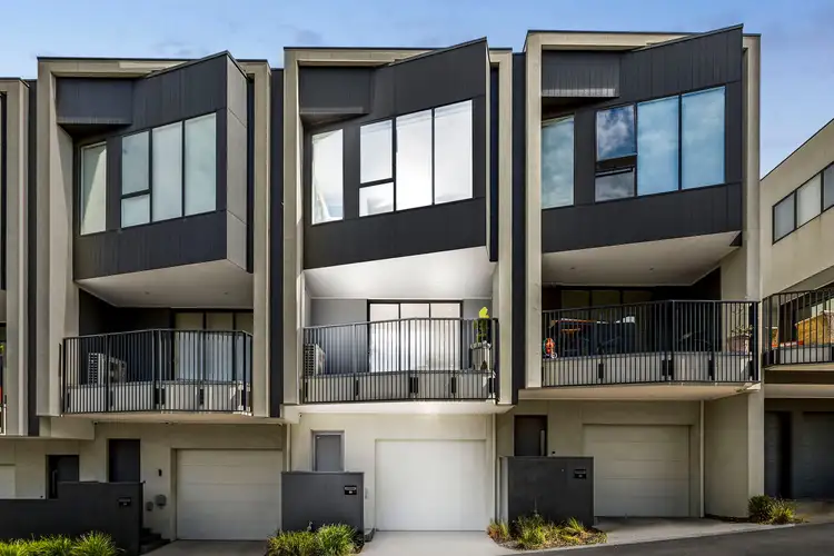 35 Boardwalk Place, Keilor East VIC 3033