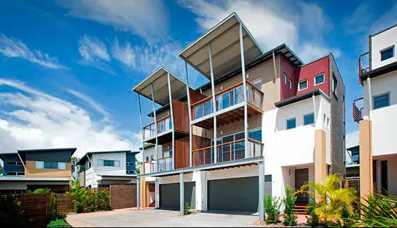 39/80 Moolyyir Street, Urangan QLD 4655