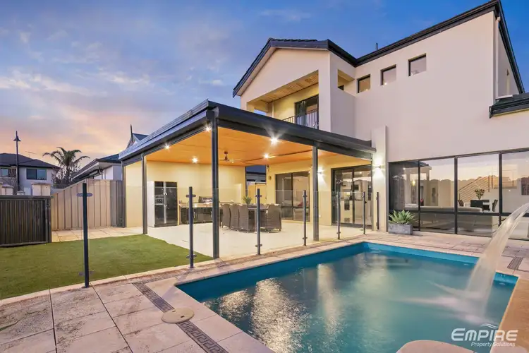 11 Yalgorup Lane, Lake Coogee WA 6166