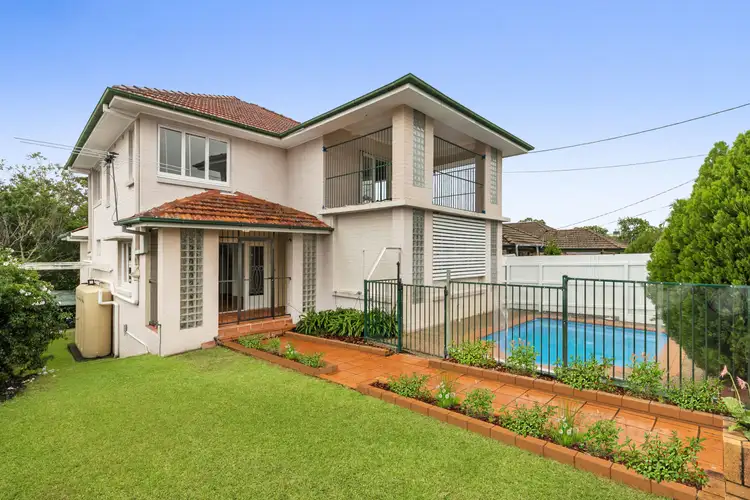 260 Hawken Drive, St Lucia QLD 4067