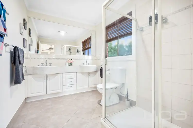 Sixth view of Homely house listing, 2 Royan Mews, Point Cook VIC 3030
