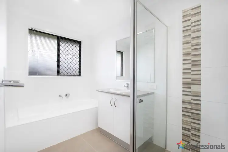 Fifth view of Homely house listing, 5 Schaefer Drive, Armidale NSW 2350