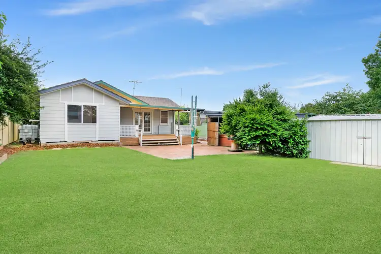 Second view of Homely house listing, 8 Valder Avenue, Hobartville NSW 2753