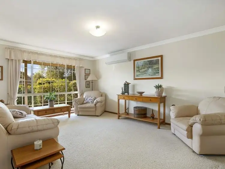 Second view of Homely unit listing, 2/6 Donna Close, Lisarow NSW 2250