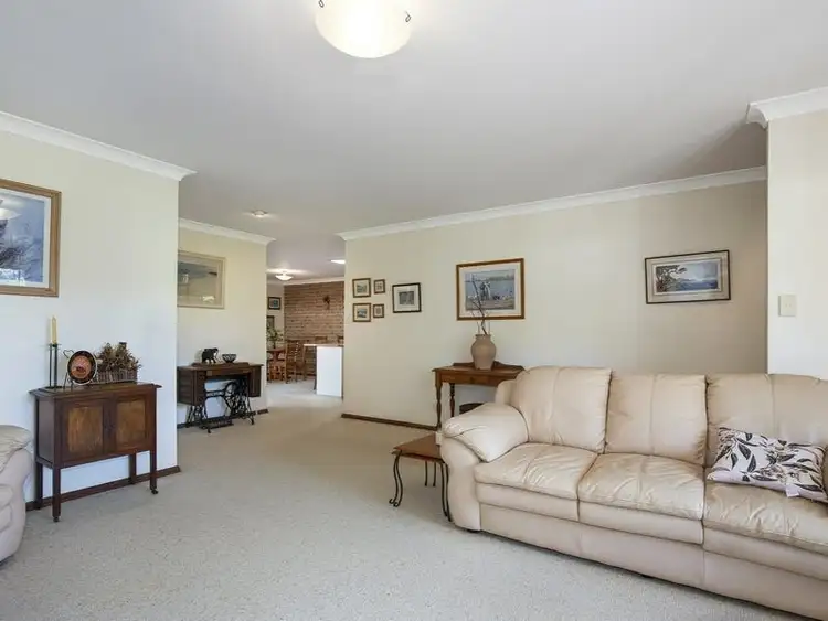 Sixth view of Homely unit listing, 2/6 Donna Close, Lisarow NSW 2250