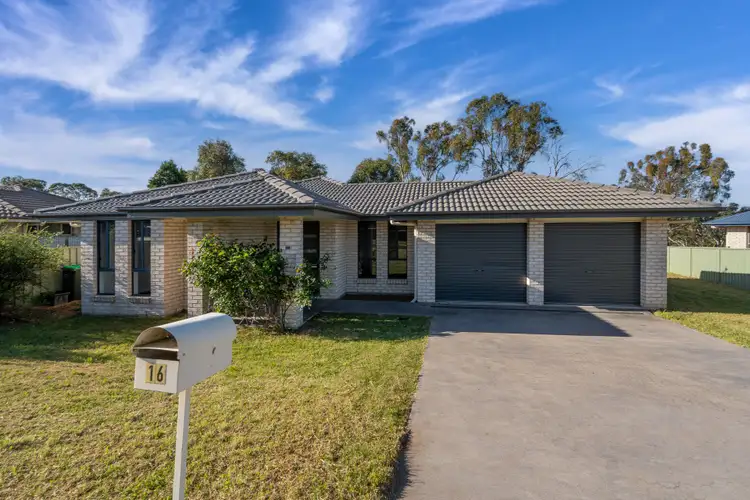 16 Hardman Close, Armidale NSW 2350