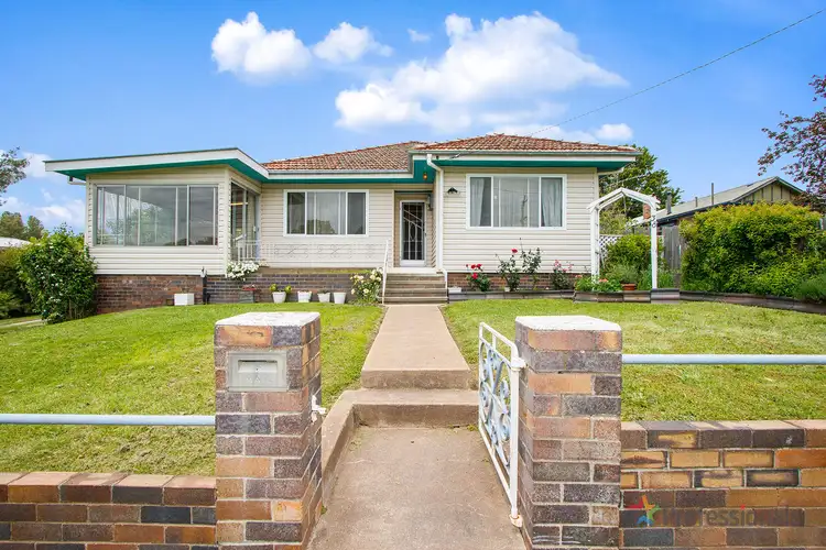 38 Queen Street, Uralla NSW 2358