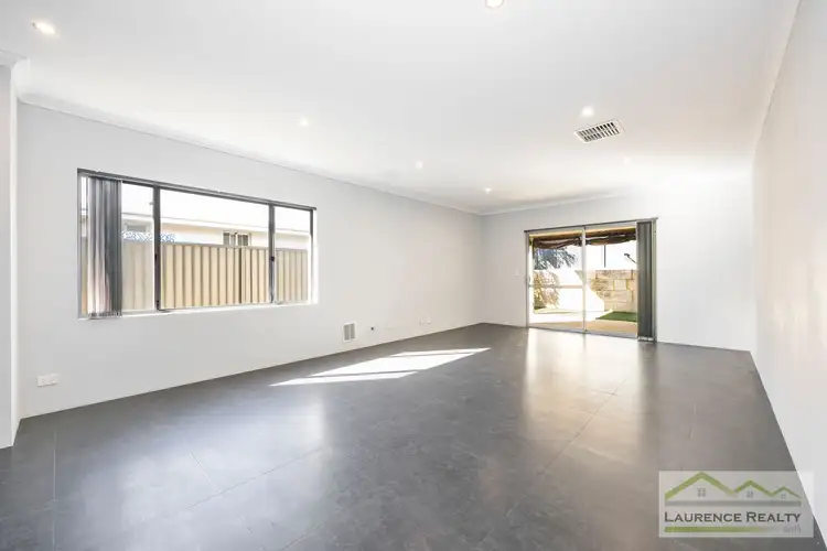 Fifth view of Homely house listing, 6 Edgari Street, Jindalee WA 6036
