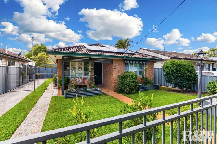 86 Trafalgar Avenue, Woy Woy NSW 2256