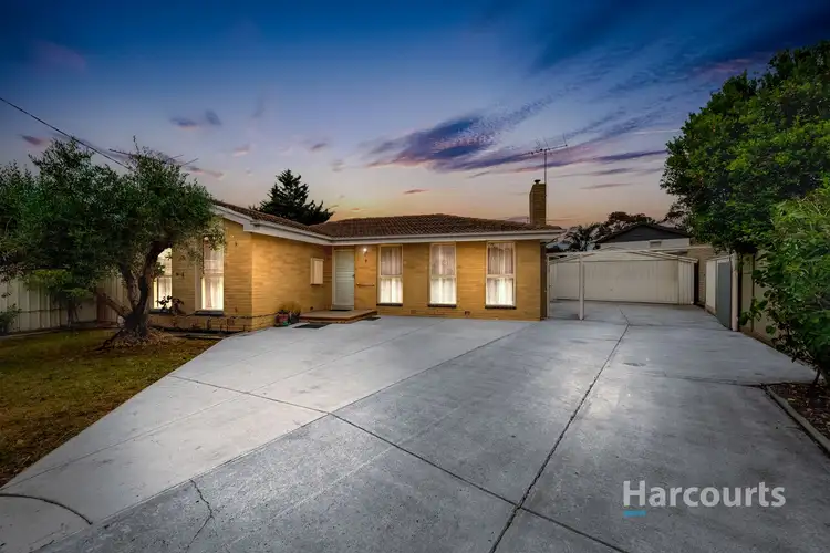 4 Raydon Court, Deer Park VIC 3023
