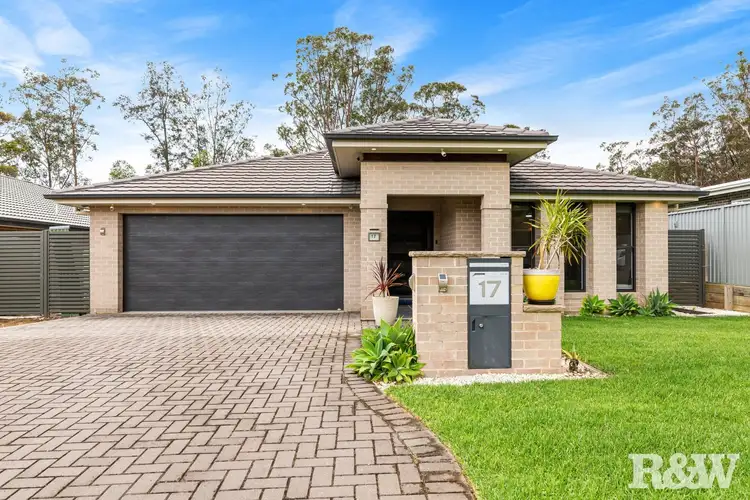 17 Milpera Road, Green Point NSW 2251