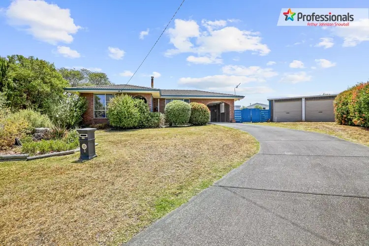 3 Ash Way, Mckail WA 6330