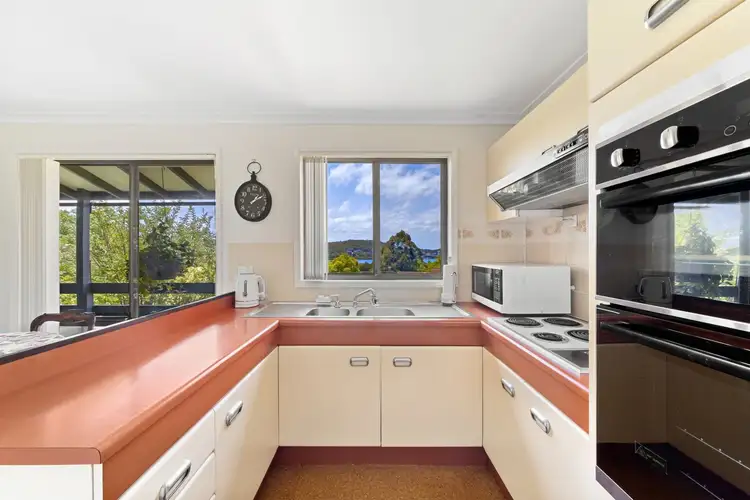 Fifth view of Homely villa listing, 6/31 Fiona Street, Point Clare NSW 2250
