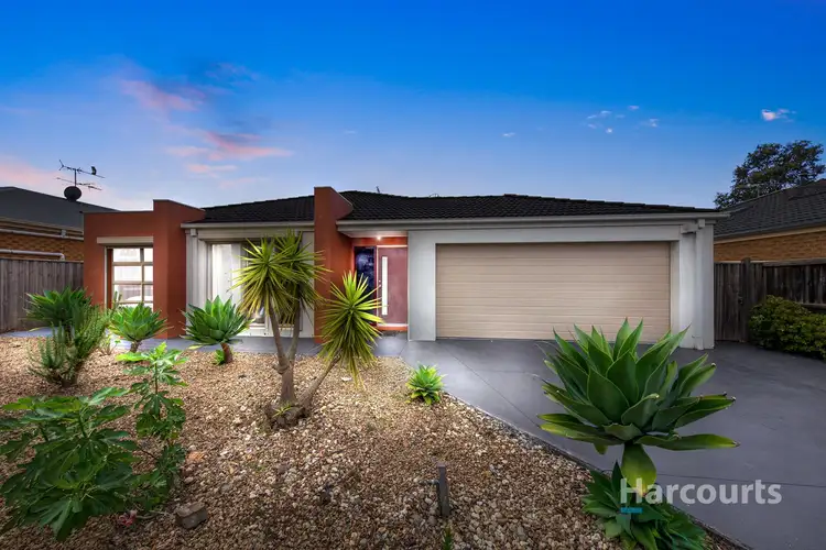 8 Classic Court, Deer Park VIC 3023