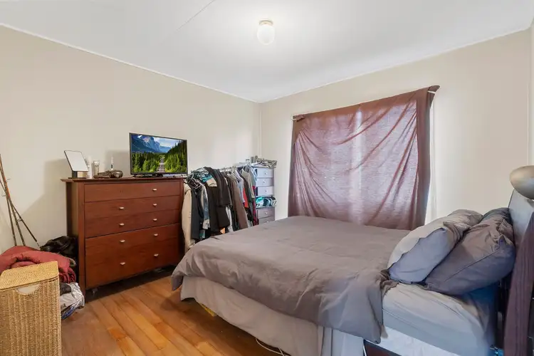 Second view of Homely house listing, 27 Pamela Crescent, Woodridge QLD 4114