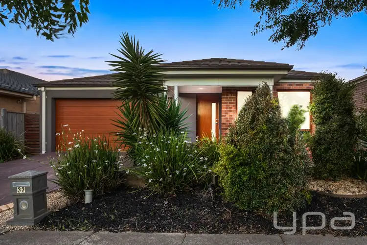 32 Hugo Drive, Point Cook VIC 3030