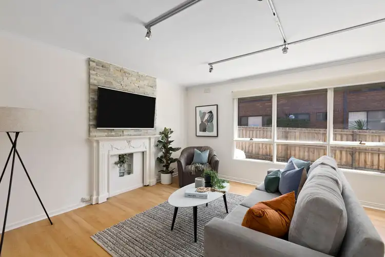 Second view of Homely unit listing, 2/17 Ballater Street, Essendon VIC 3040