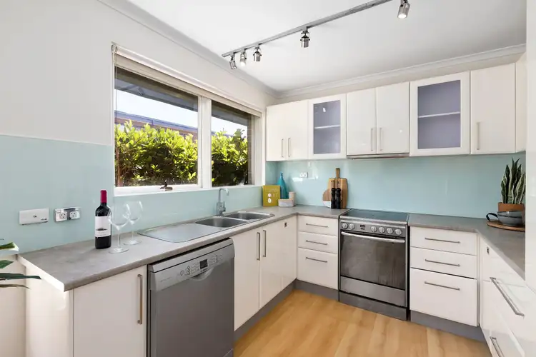 Fifth view of Homely unit listing, 2/17 Ballater Street, Essendon VIC 3040