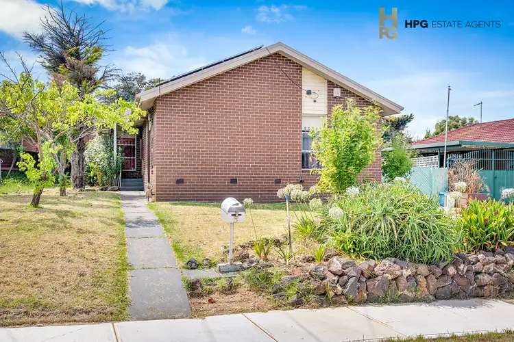 Second view of Homely house listing, 5 Redan Court, Westmeadows VIC 3049