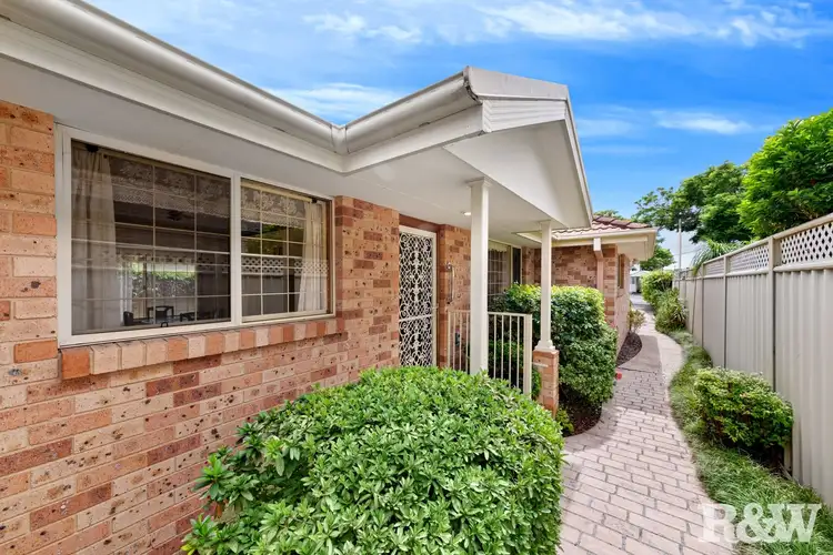 2/16 Victoria Road, Woy Woy NSW 2256