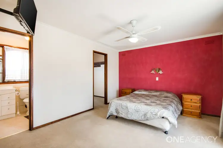 Fifth view of Homely house listing, 2 Dunsmore Road, Highton VIC 3216