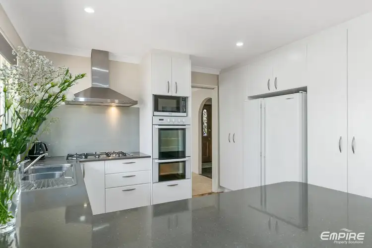 14 Reveley Court, Samson WA 6163