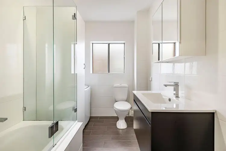 Second view of Homely apartment listing, 9/68 Crown Road, Queenscliff NSW 2096