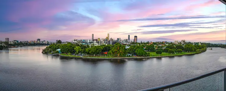 16/8 Sandford Street, St Lucia QLD 4067