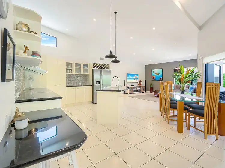 Sixth view of Homely house listing, 13 Treviso Court, Urangan QLD 4655
