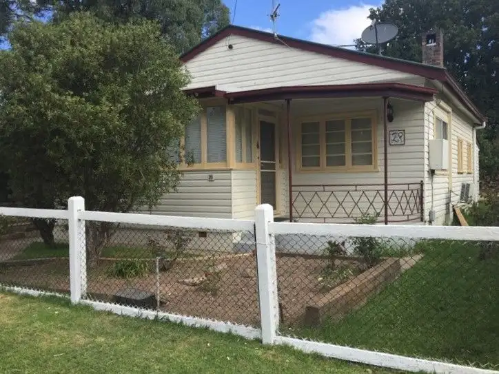 28 Enid Street, Armidale NSW 2350