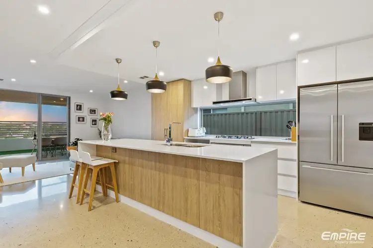 9 Longford Road, Beaconsfield WA 6162