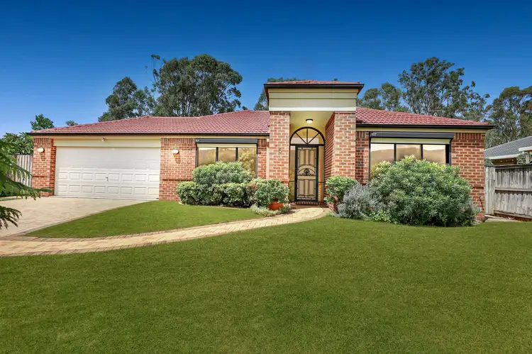 6 Pinewood Place, Horsley NSW 2530