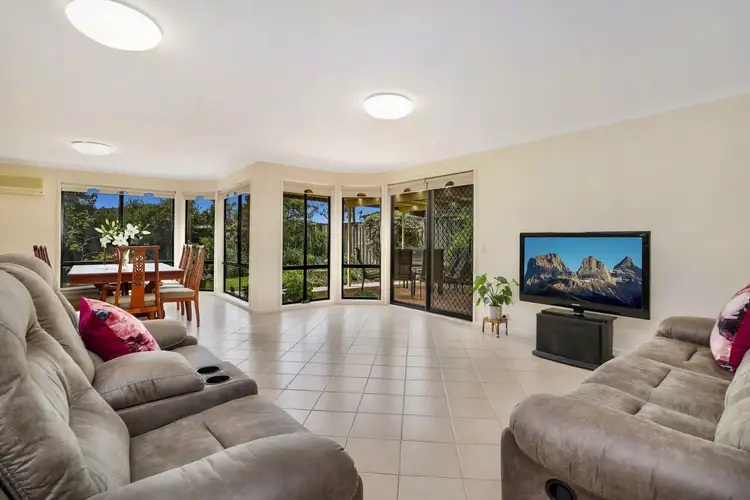Fifth view of Homely house listing, 6 Pinewood Place, Horsley NSW 2530