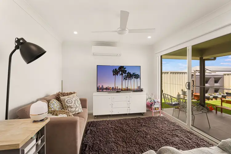 Third view of Homely semi-detached listing, 1/9 Croft Close, Thornton NSW 2322