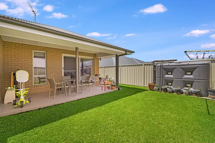 Sixth view of Homely semi-detached listing, 1/9 Croft Close, Thornton NSW 2322