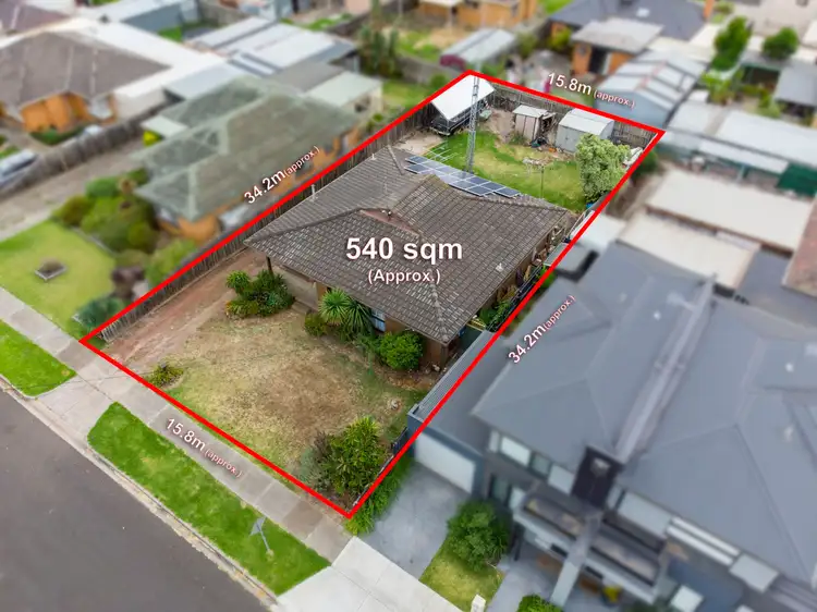 18 Ellen Avenue, Keilor East VIC 3033