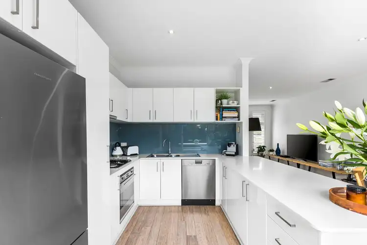 Fourth view of Homely townhouse listing, 2/24 Lind Street, Strathmore VIC 3041